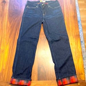 Women’s size 8 Carhart flannel lined jeans.